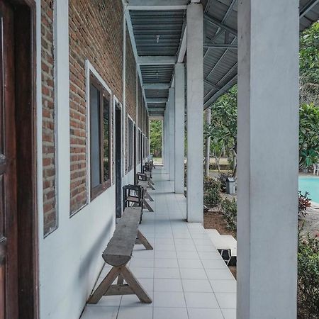 Reddoorz Near Pantai Florida Anyer Hotel Serang Exterior foto