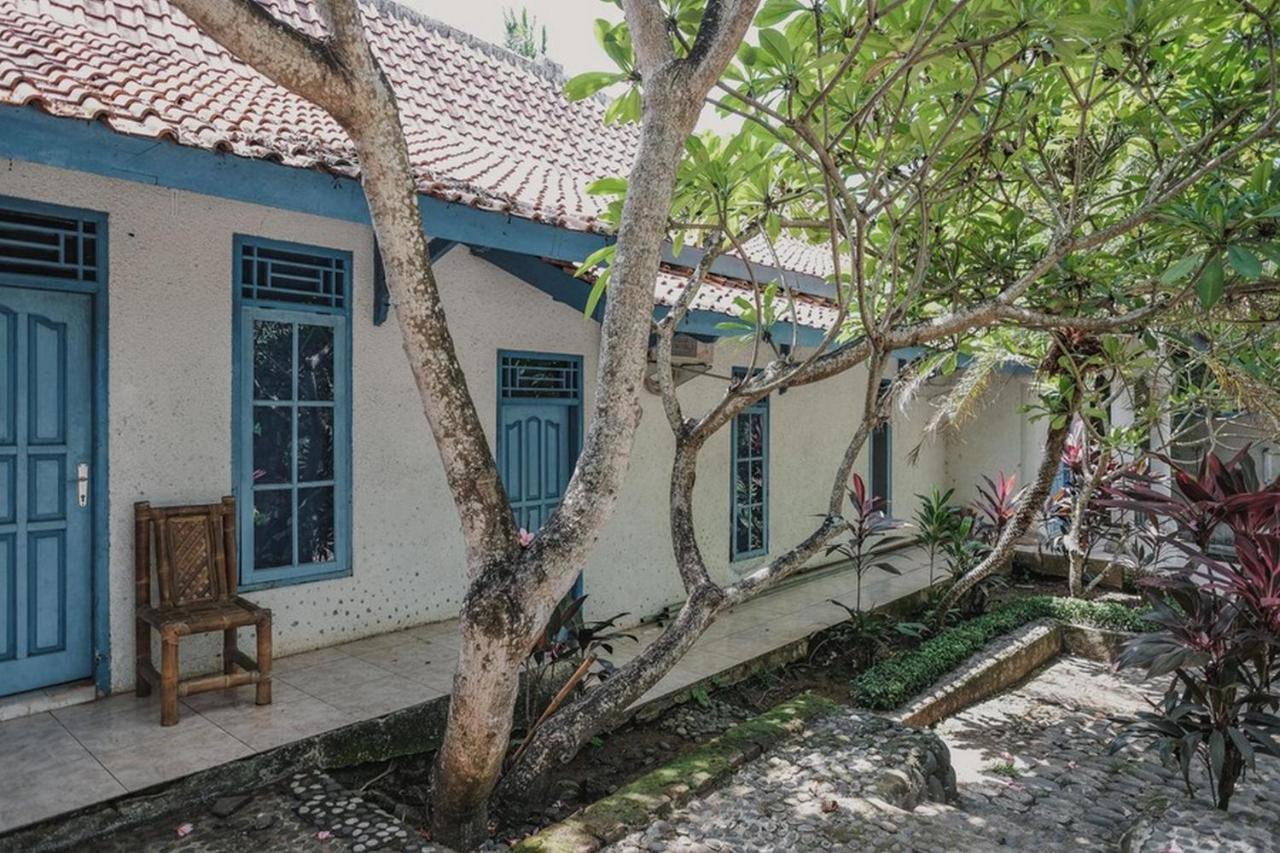 Reddoorz Near Pantai Florida Anyer Hotel Serang Exterior foto