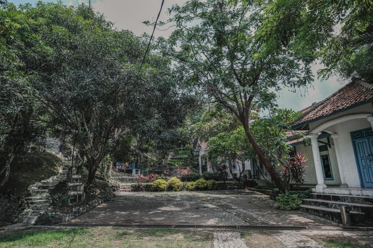 Reddoorz Near Pantai Florida Anyer Hotel Serang Exterior foto