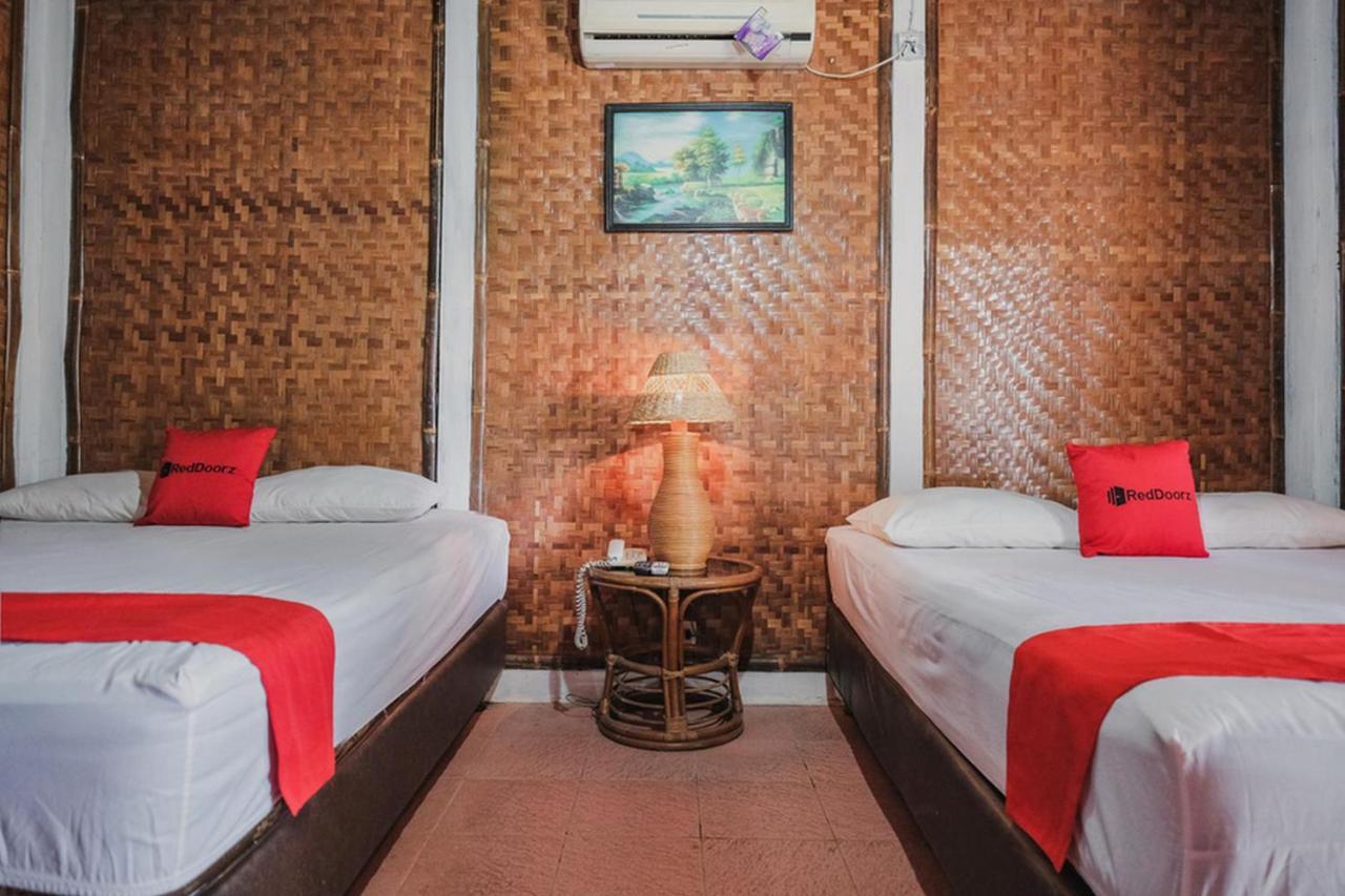Reddoorz Near Pantai Florida Anyer Hotel Serang Exterior foto