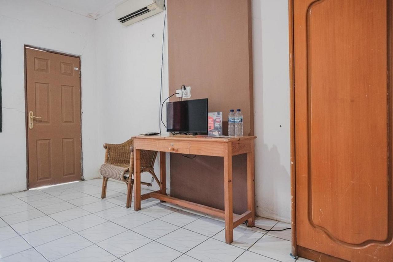 Reddoorz Near Pantai Florida Anyer Hotel Serang Exterior foto
