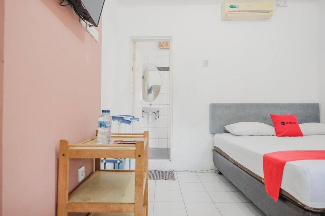 Reddoorz Near Pantai Florida Anyer Hotel Serang Exterior foto