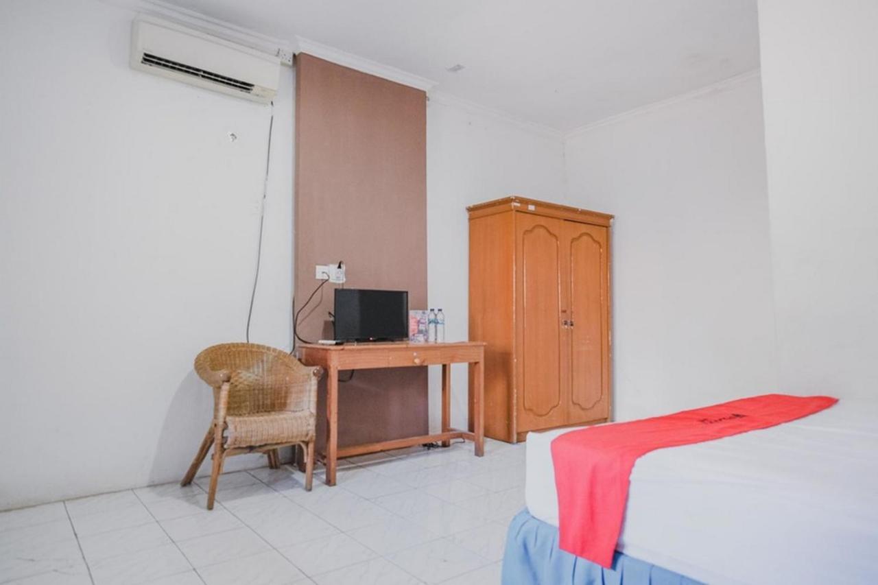 Reddoorz Near Pantai Florida Anyer Hotel Serang Exterior foto